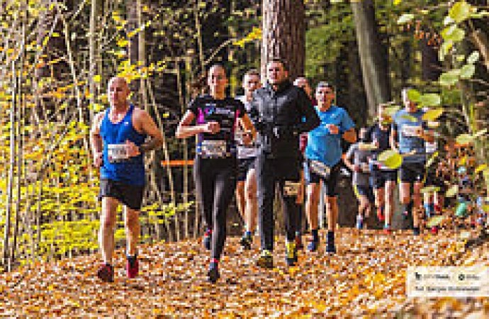 {Już w sobotę, 7 października biegacze wyruszą na trasy biegów przełajowych CITY TRAIL z Nationale-Nederlanden.}